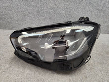 Laden Sie das Bild in den Galerie-Viewer, Frontscheinwerfer Mercedes-Benz W213 A2139067509 LED Links Headlight SCH5425039483tn
