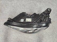Laden Sie das Bild in den Galerie-Viewer, Frontscheinwerfer Mercedes-Benz W213 A2139067509 LED Links Headlight SCH5425039483tn