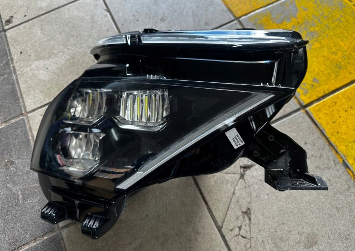 Frontscheinwerfer Citroën C4 III 9830649280 73374698 Rechts Headlight SCH5426246560zw