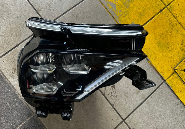Frontscheinwerfer Citroën C4 III 9830649280 73374698 Rechts Headlight SCH5426246560zw