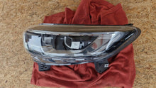 Laden Sie das Bild in den Galerie-Viewer, Frontscheinwerfer Renault Kadjar 260608385R Links Scheinwerfer Headlight SCH5427208169ul