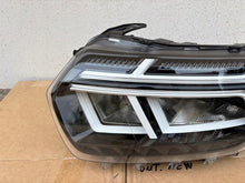 Laden Sie das Bild in den Galerie-Viewer, Frontscheinwerfer Dacia Duster 260602465R Links Scheinwerfer Headlight SCH5433389678az