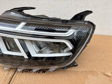 Laden Sie das Bild in den Galerie-Viewer, Frontscheinwerfer Dacia Duster 260602465R Links Scheinwerfer Headlight SCH5433389678az