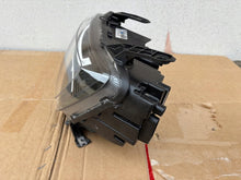 Laden Sie das Bild in den Galerie-Viewer, Frontscheinwerfer Dacia Duster 260602465R Links Scheinwerfer Headlight SCH5433389678az