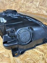 Load image into Gallery viewer, Frontscheinwerfer Audi Q7 4L0941029M Xenon Links Scheinwerfer Headlight SCH5434039181am
