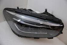 Laden Sie das Bild in den Galerie-Viewer, Frontscheinwerfer Mercedes-Benz W247 A2479068405 LED Rechts Headlight SCH5438570785mq