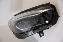 Laden Sie das Bild in den Galerie-Viewer, Frontscheinwerfer Mercedes-Benz W247 A2479068405 LED Rechts Headlight SCH5438570785mq