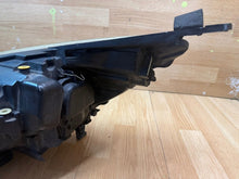 Laden Sie das Bild in den Galerie-Viewer, Frontscheinwerfer Ford C-Max II 89502244 AM5113W029 Rechts Headlight SCH5439899047gb