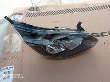 Laden Sie das Bild in den Galerie-Viewer, Frontscheinwerfer Ford Custom BK21-13W029-B Rechts Scheinwerfer Headlight SCH5444047669wh