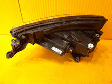 Laden Sie das Bild in den Galerie-Viewer, Frontscheinwerfer Skoda Kamiq 656941016B LED Rechts Scheinwerfer Headlight SCH5453635685zl