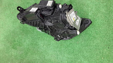 Laden Sie das Bild in den Galerie-Viewer, Frontscheinwerfer Skoda Superb 3T1941016H Rechts Scheinwerfer Headlight SCH5459981296yu