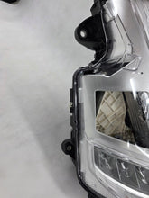 Load image into Gallery viewer, Frontscheinwerfer Volvo 24056510 LED Rechts Scheinwerfer Headlight SCH5461319838vx