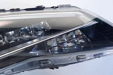 Laden Sie das Bild in den Galerie-Viewer, Frontscheinwerfer Seat Leon 5F1941008B Rechts Scheinwerfer Headlight SCH5470805591mj