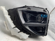 Laden Sie das Bild in den Galerie-Viewer, Frontscheinwerfer Mitsubishi Eclipse Cross I 10067143 Links Headlight SCH5475927555hp