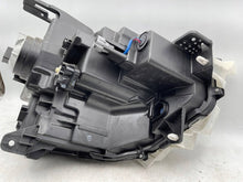 Laden Sie das Bild in den Galerie-Viewer, Frontscheinwerfer Mitsubishi Eclipse Cross I 10067143 Links Headlight SCH5475927555hp