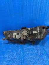 Laden Sie das Bild in den Galerie-Viewer, Frontscheinwerfer Audi A4 B9 8W0941012 Rechts Scheinwerfer Headlight SCH5476066122by