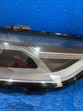 Laden Sie das Bild in den Galerie-Viewer, Frontscheinwerfer Audi A4 B9 8W0941012 Rechts Scheinwerfer Headlight SCH5476066122by