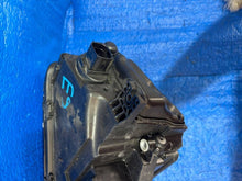 Laden Sie das Bild in den Galerie-Viewer, Frontscheinwerfer Audi A4 B9 8W0941012 Rechts Scheinwerfer Headlight SCH5476066122by