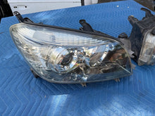 Laden Sie das Bild in den Galerie-Viewer, Frontscheinwerfer Toyota III 275011302A Rechts Scheinwerfer Headlight SCH5487026658rg