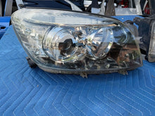 Laden Sie das Bild in den Galerie-Viewer, Frontscheinwerfer Toyota III 275011302A Rechts Scheinwerfer Headlight SCH5487026658rg