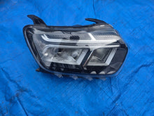 Laden Sie das Bild in den Galerie-Viewer, Frontscheinwerfer Dacia Duster 260101613 Rechts Scheinwerfer Headlight SCH5490695648by