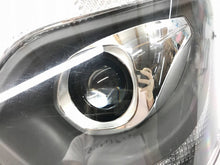 Laden Sie das Bild in den Galerie-Viewer, Frontscheinwerfer Mercedes-Benz Sprinter A9068203161 Links Headlight SCH5494597551nj