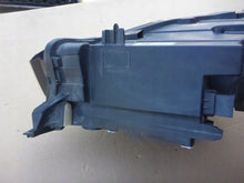 Laden Sie das Bild in den Galerie-Viewer, Frontscheinwerfer Opel Corsa F 354261827 LED Rechts Scheinwerfer Headlight SCH5495204641ch
