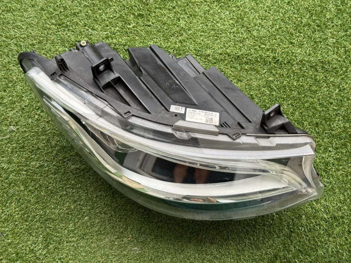 Frontscheinwerfer Mercedes-Benz Sprinter A9109067200 Rechts Headlight SCH5501516581ed