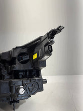 Laden Sie das Bild in den Galerie-Viewer, Frontscheinwerfer Skoda 5LB941036 LED Rechts Scheinwerfer Headlight SCH5503492221zq