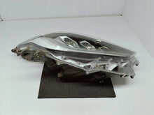 Laden Sie das Bild in den Galerie-Viewer, Frontscheinwerfer Toyota 4 Yaris L2003 Rechts Scheinwerfer Headlight SCH5506002968hb