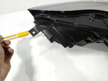 Laden Sie das Bild in den Galerie-Viewer, Frontscheinwerfer Tesla Model Y P1514953-00-C Rechts Scheinwerfer Headlight SCH5510257180fx