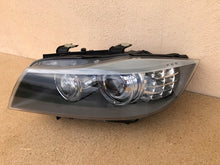Laden Sie das Bild in den Galerie-Viewer, Frontscheinwerfer BMW 3 E90 7202589 Xenon Links Scheinwerfer Headlight SCH5511296310xg