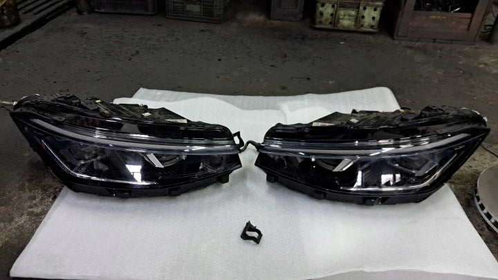 Frontscheinwerfer VW Passat 3J1941035 3J1941036 LED Ein Satz Headlight SCH5520580822jd