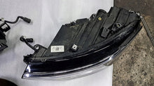 Laden Sie das Bild in den Galerie-Viewer, Frontscheinwerfer VW Passat 3J1941035 3J1941036 LED Ein Satz Headlight SCH5520580822jd