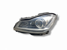 Laden Sie das Bild in den Galerie-Viewer, Frontscheinwerfer Mercedes-Benz W204 A2048205759 Links Scheinwerfer Headlight SCH5527611350af
