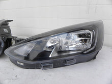Laden Sie das Bild in den Galerie-Viewer, Frontscheinwerfer Ford Focus MX7B-13E015-CD Rechts Scheinwerfer Headlight SCH5531517411sy