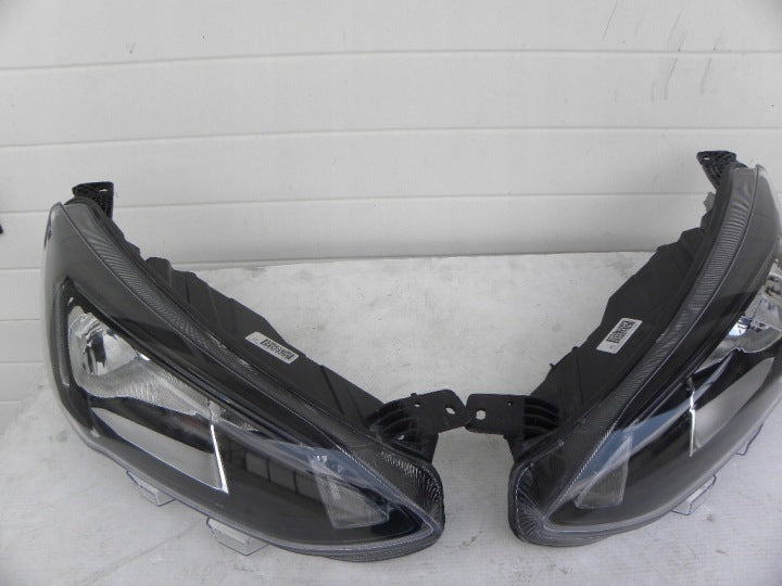 Frontscheinwerfer Ford Focus MX7B-13E015-CD Rechts Scheinwerfer Headlight SCH5531517411sy