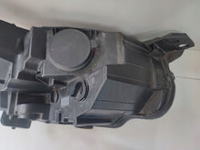 Laden Sie das Bild in den Galerie-Viewer, Frontscheinwerfer Peugeot Partner Rifter 9816826980 Links Scheinwerfer Headlight SCH5532662301kl