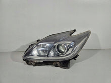 Laden Sie das Bild in den Galerie-Viewer, Frontscheinwerfer Toyota Prius 103419012154 Xenon Links Scheinwerfer Headlight SCH5540139530ty