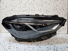 Laden Sie das Bild in den Galerie-Viewer, Frontscheinwerfer Mercedes-Benz W247 2479064204 Rechts Scheinwerfer Headlight SCH5542187444pe