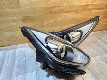 Laden Sie das Bild in den Galerie-Viewer, Frontscheinwerfer Kia Niro 92101-5G 92102-5G Xenon Ein Satz Headlight SCH5543839146ce