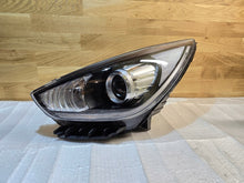 Laden Sie das Bild in den Galerie-Viewer, Frontscheinwerfer Kia Niro 92101-5G 92102-5G Xenon Ein Satz Headlight SCH5543839146ce