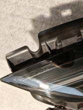Laden Sie das Bild in den Galerie-Viewer, Frontscheinwerfer Tesla Model 3 1760889-00-E LED Rechts Scheinwerfer Headlight SCH5544807930ox