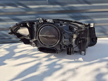 Laden Sie das Bild in den Galerie-Viewer, Frontscheinwerfer BMW 5 F11 F10 7203245 Links Scheinwerfer Headlight SCH5546233930en