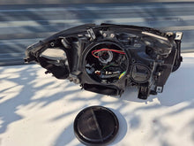 Laden Sie das Bild in den Galerie-Viewer, Frontscheinwerfer BMW 5 F11 F10 7203245 Links Scheinwerfer Headlight SCH5546233930en