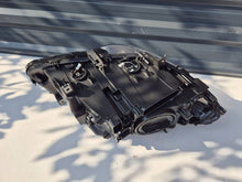 Laden Sie das Bild in den Galerie-Viewer, Frontscheinwerfer BMW 5 F11 F10 7203245 Links Scheinwerfer Headlight SCH5546233930en