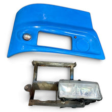 Load image into Gallery viewer, Frontscheinwerfer Volvo 3181781 70330906 70331870 Rechts Scheinwerfer Headlight SCH5559299019us