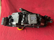 Laden Sie das Bild in den Galerie-Viewer, Frontscheinwerfer Skoda Superb III 3V1941016D Rechts Scheinwerfer Headlight SCH5559429413lt