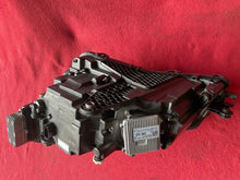 Laden Sie das Bild in den Galerie-Viewer, Frontscheinwerfer Skoda Superb III 3V1941016D Rechts Scheinwerfer Headlight SCH5559429413lt