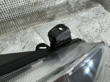 Laden Sie das Bild in den Galerie-Viewer, Frontscheinwerfer Ford Bmax B-Max AV11-13W029-AE Rechts Scheinwerfer Headlight SCH5560008649ge